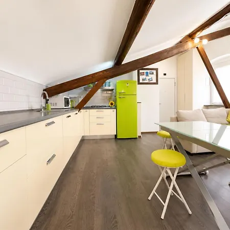 Mansarda Di Design,aria Condizionata, Wifi Apartman *